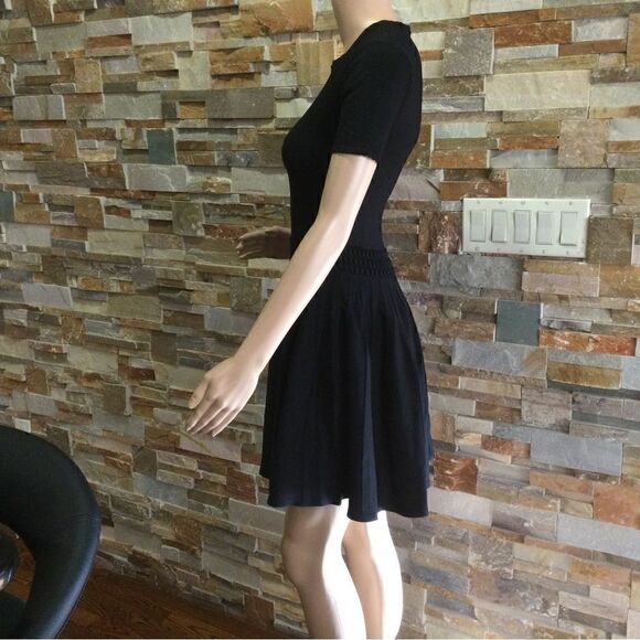 ALEXANDER MCQUEEN Crew Neck Mini Dress - Picture 3 of 13